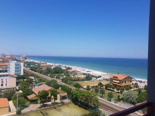 Condominio Cesano Mare Marotta Zewnętrze zdjęcie